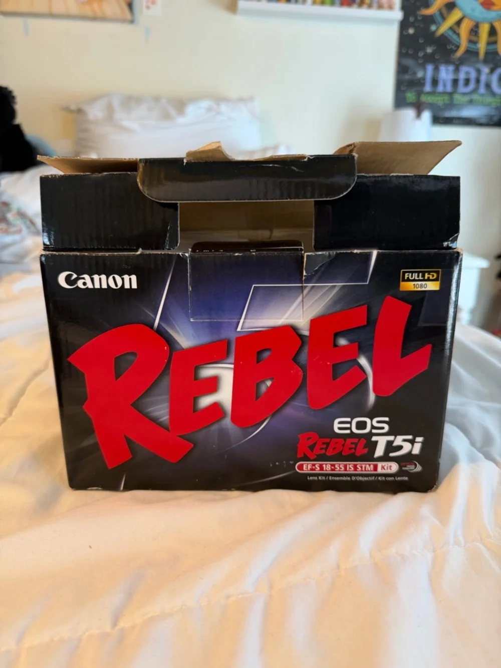 Canon eos rebel t5i DSLR digital camera and lens kit bundle
